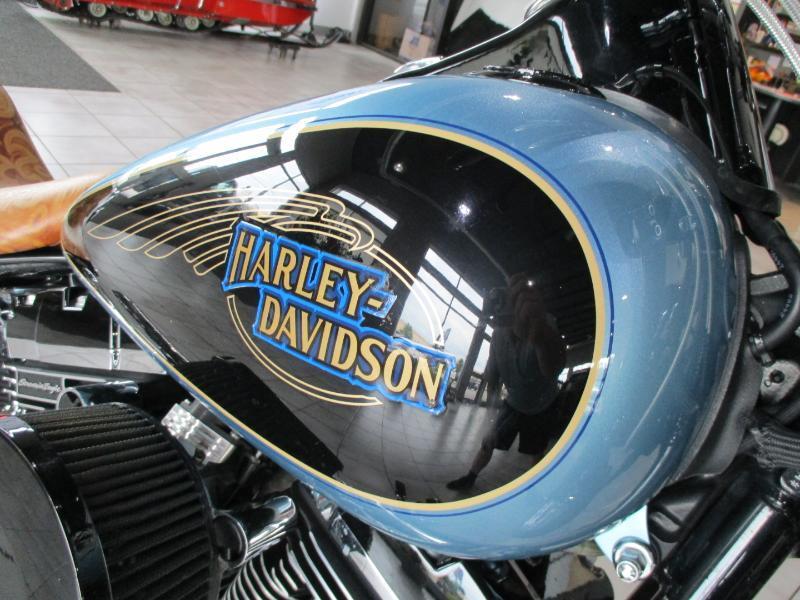 Harley-Davidson FXSTC  2007