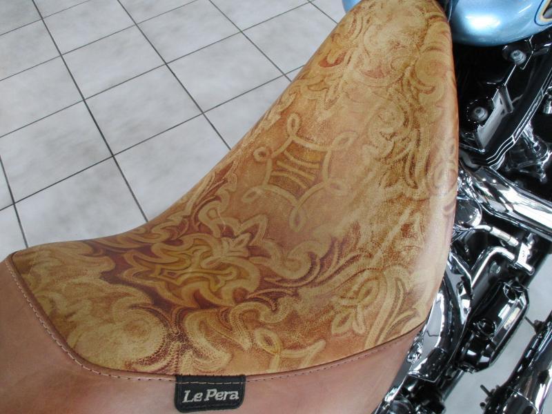 Harley-Davidson FXSTC  2007