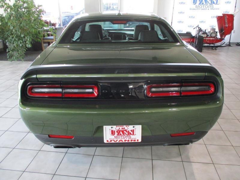Dodge Challenger SRT Hellcat 2022