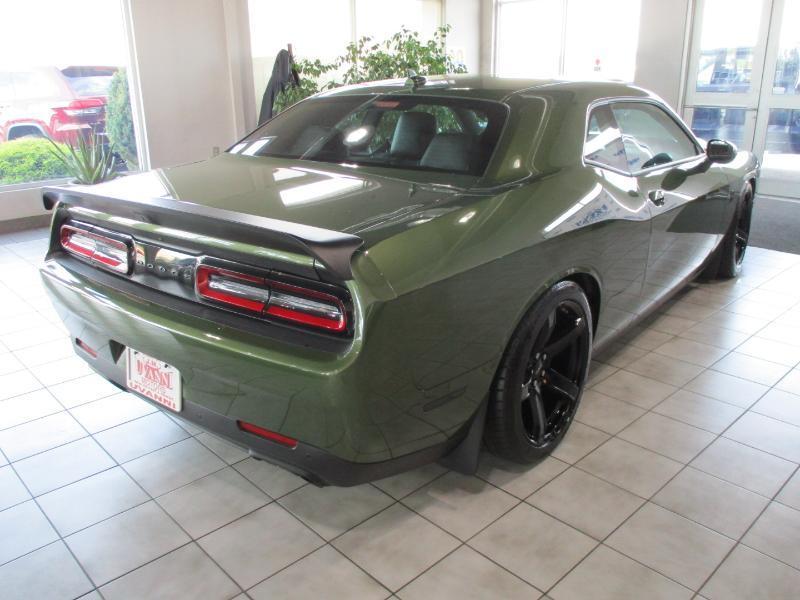 Dodge Challenger SRT Hellcat 2022
