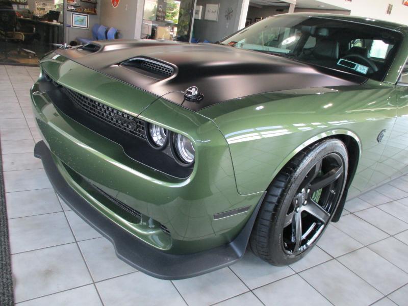 Dodge Challenger SRT Hellcat 2022