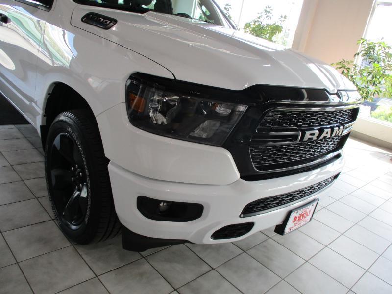 RAM 1500 SLT Quad Cab 4WD 2024