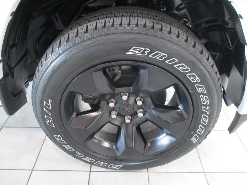 RAM 1500 SLT Quad Cab 4WD 2024
