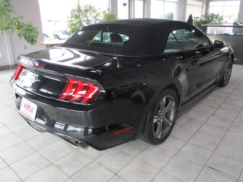 Ford Mustang V6 Convertible 2015