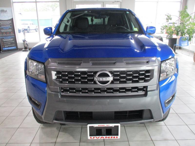 Nissan Frontier SV Crew Cab 4WD 2025
