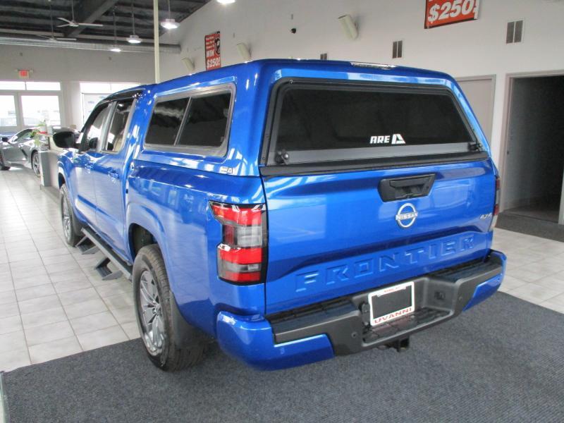 Nissan Frontier SV Crew Cab 4WD 2025