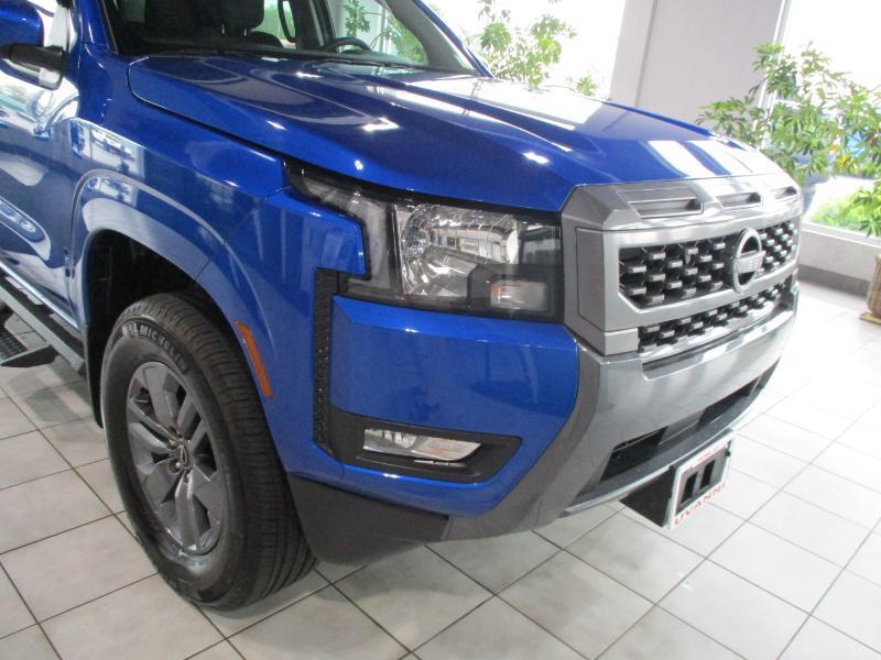 Nissan Frontier SV Crew Cab 4WD 2025
