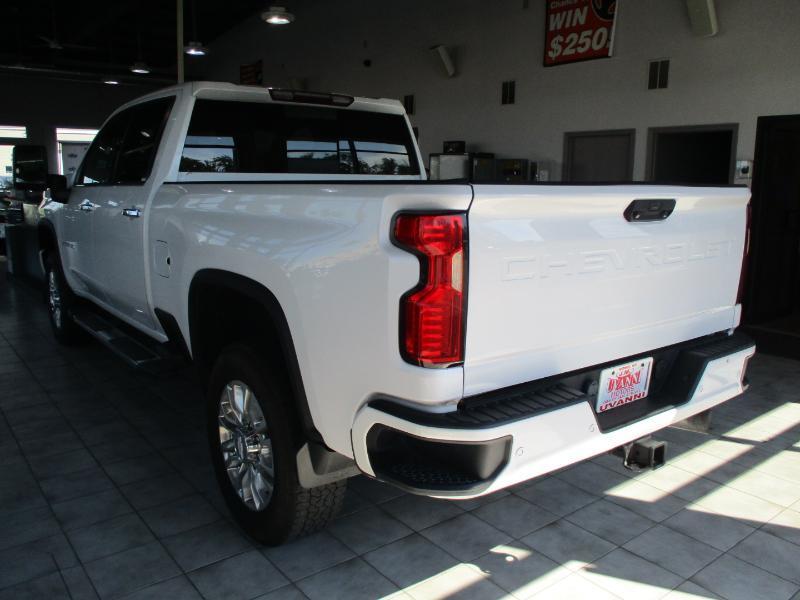 Chevrolet Silverado 2500HD High Country Crew Cab Long Box 4WD 2020