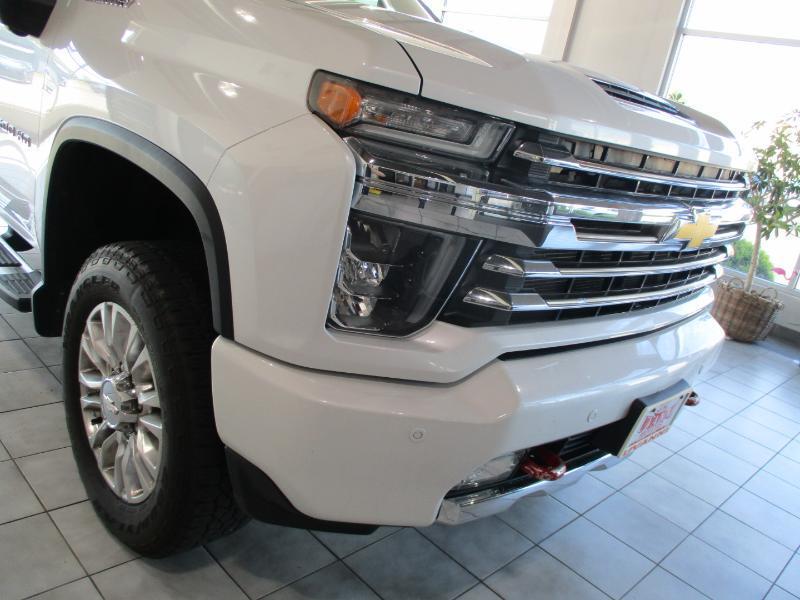 Chevrolet Silverado 2500HD High Country Crew Cab Long Box 4WD 2020