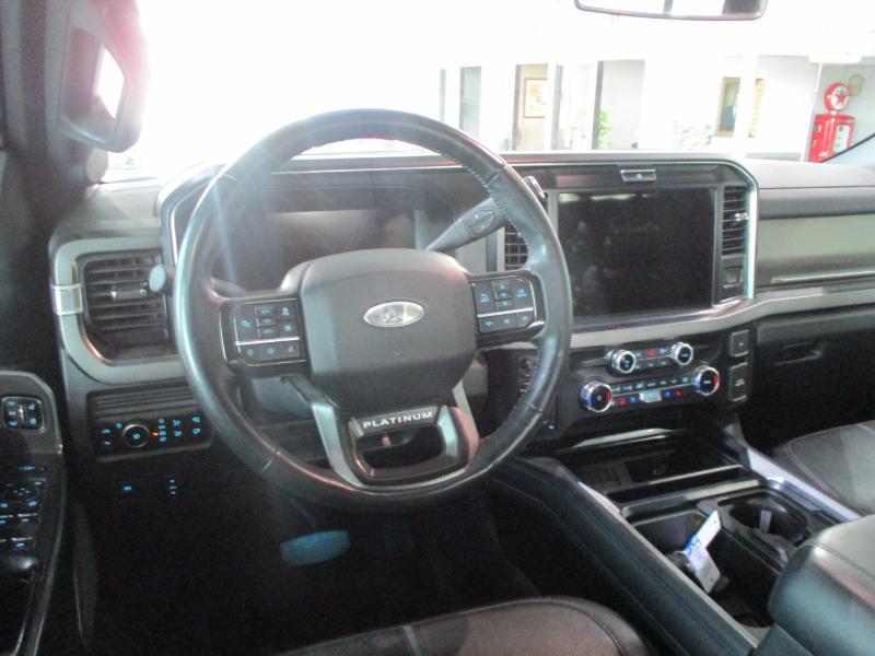 Ford F-250 SD Platinum Crew Cab 4WD 2026