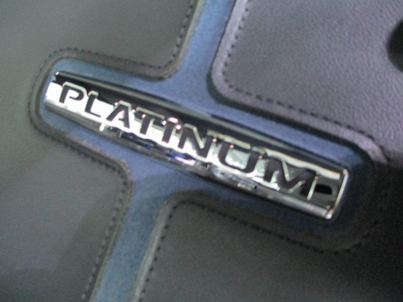 Ford F-250 SD Platinum Crew Cab 4WD 2026