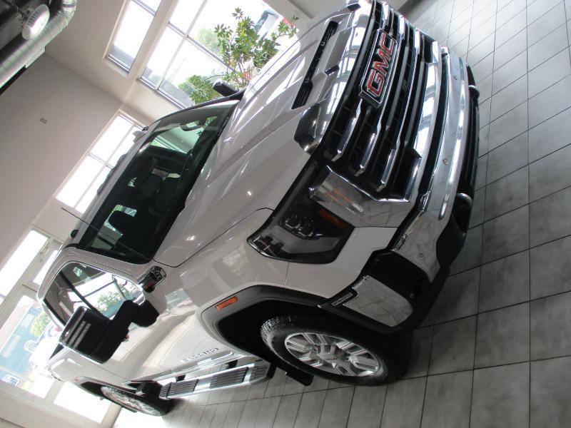 GMC Sierra 2500HD SLT Crew Cab 2WD 2024