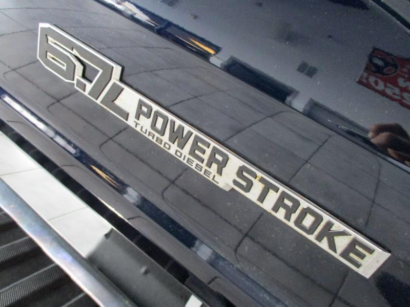 Ford F-350 SD Lariat SuperCab 4WD 2023