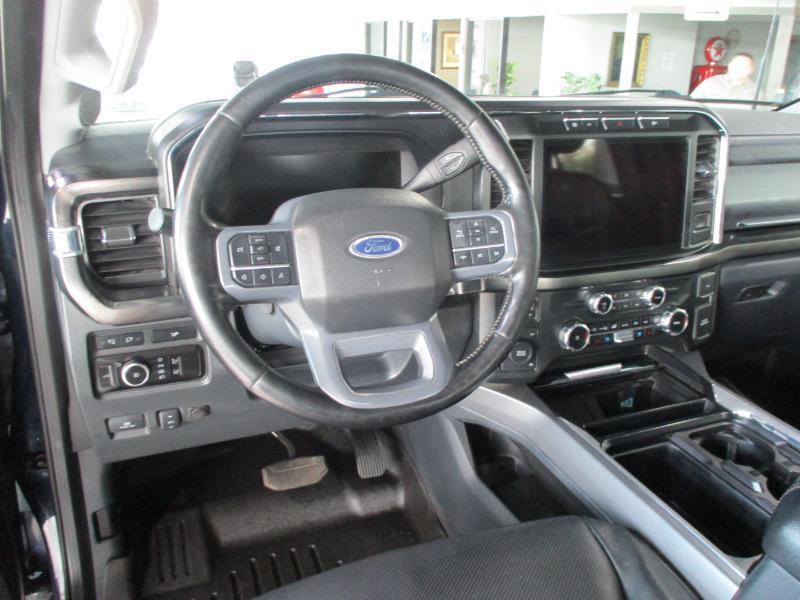 Ford F-350 SD Lariat SuperCab 4WD 2023