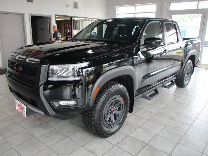 Nissan Frontier PRO-4X Crew Cab 4WD 2026