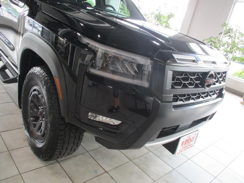 Nissan Frontier PRO-4X Crew Cab 4WD 2026