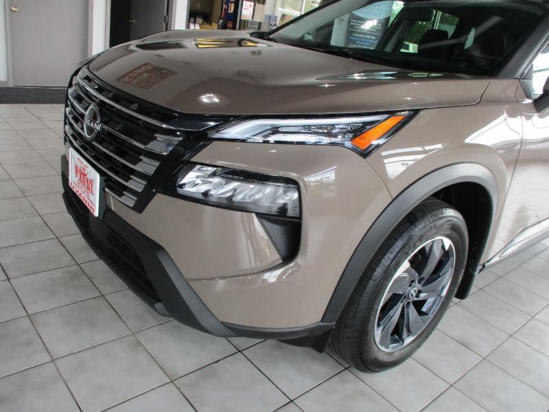 Nissan Rogue SV AWD 2025