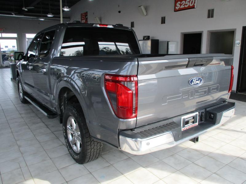 Ford F-150 XLT SuperCrew 4WD 2025