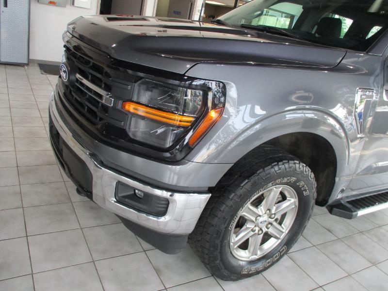 Ford F-150 XLT SuperCrew 4WD 2025