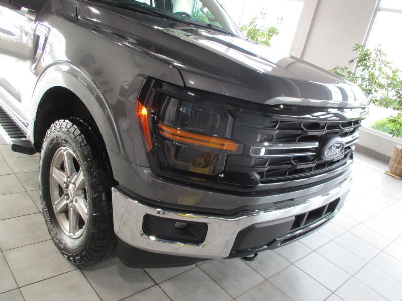 Ford F-150 XLT SuperCrew 4WD 2025