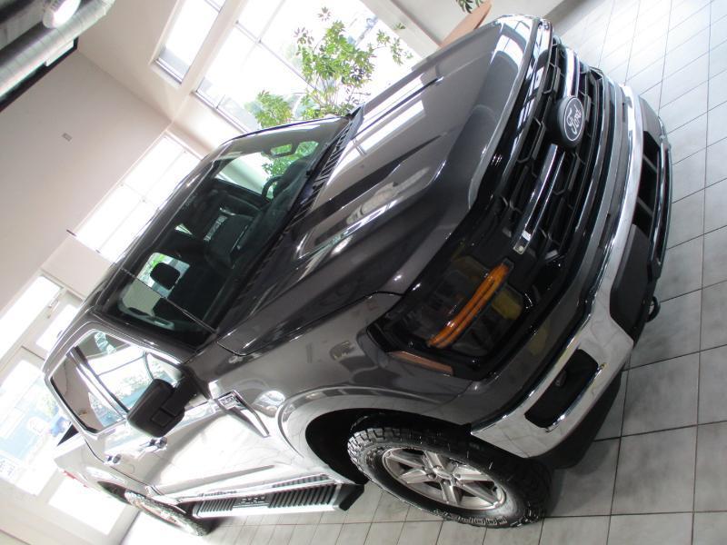 Ford F-150 XLT SuperCrew 4WD 2025