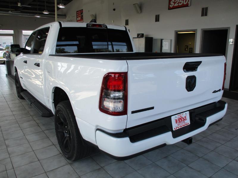 RAM 1500 Big Horn Crew Cab SWB 4WD 2023