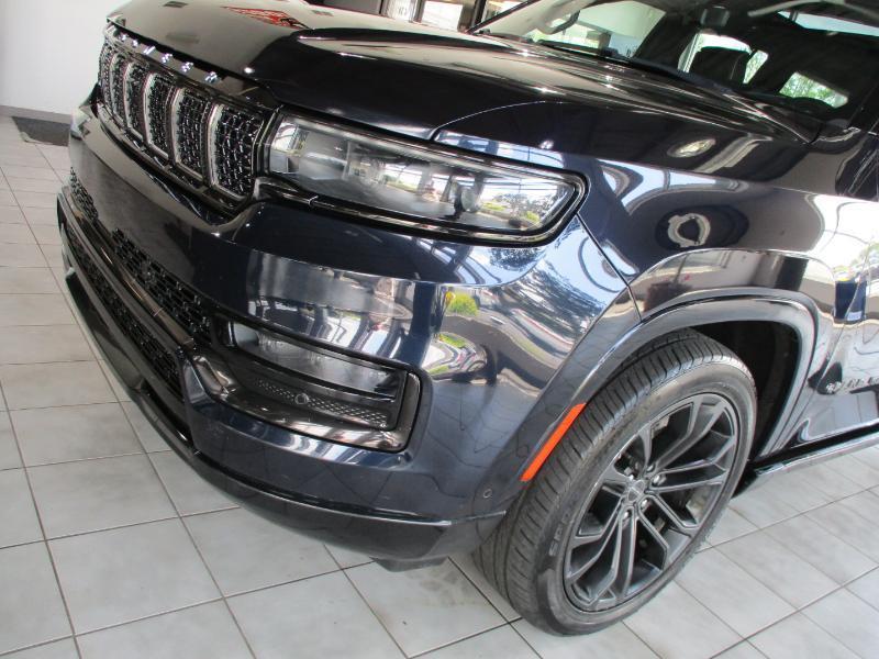 Jeep Grand Wagoneer  2024