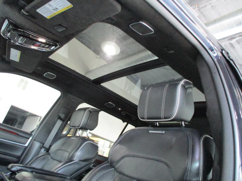 Jeep Grand Wagoneer  2024
