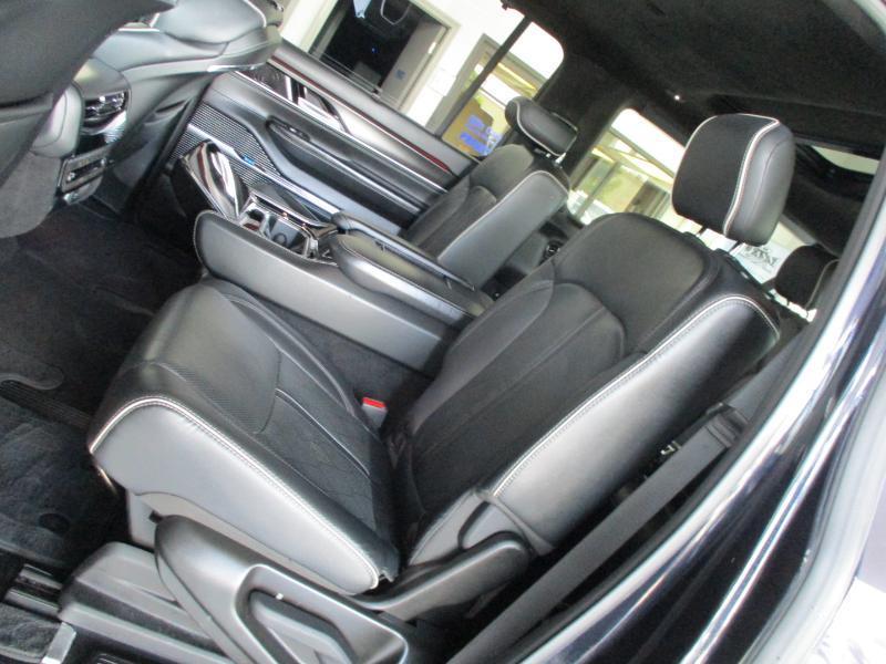 Jeep Grand Wagoneer  2024
