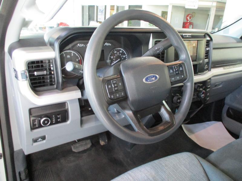 Ford F-250 SD XLT Crew Cab 4WD 2025