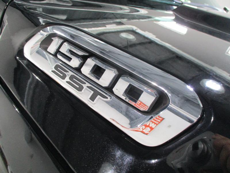 RAM 1500 Laramie Crew Cab SWB 4WD 2025