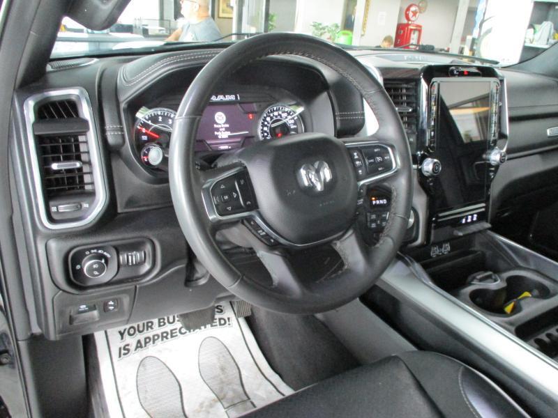 RAM 1500 Laramie Crew Cab SWB 4WD 2025