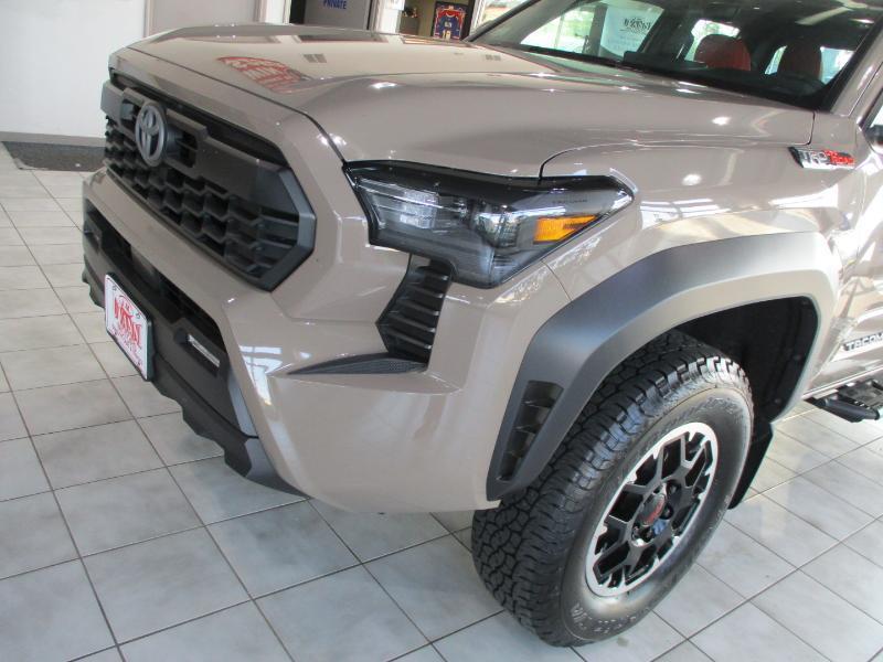Toyota Tacoma TRD Offroad Dbl Cab 4WD at 2026