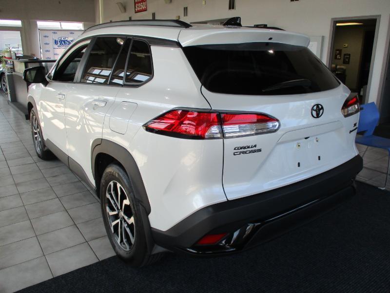 Toyota Corolla Cross SE Hybrid 4D SUV AWD 2025