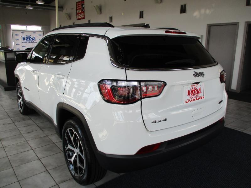 Jeep Compass Latitude 2024
