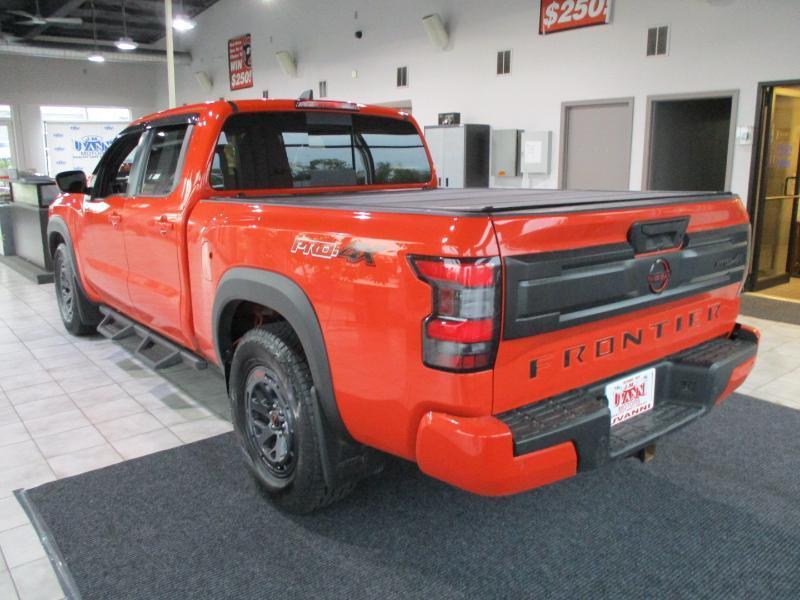 Nissan Frontier SV Crew Cab 4WD 2026