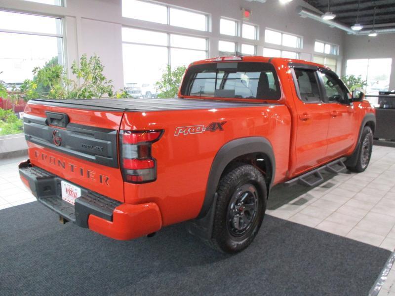 Nissan Frontier SV Crew Cab 4WD 2026