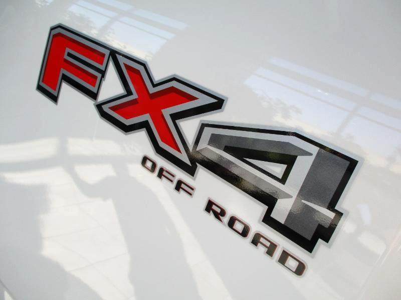 Ford F-250 SD Lariat Crew Cab 4WD 2024