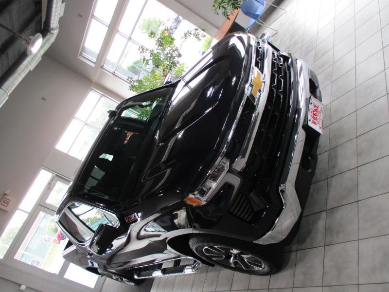 Chevrolet Silverado 1500 LT Crew Cab 4WD 2023