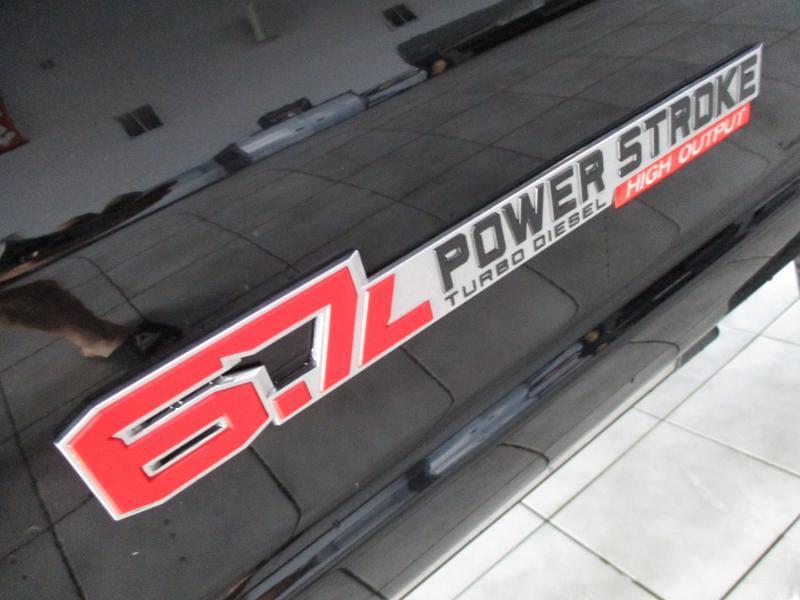 Ford F-250 SD Platinum Crew Cab 4WD 2024