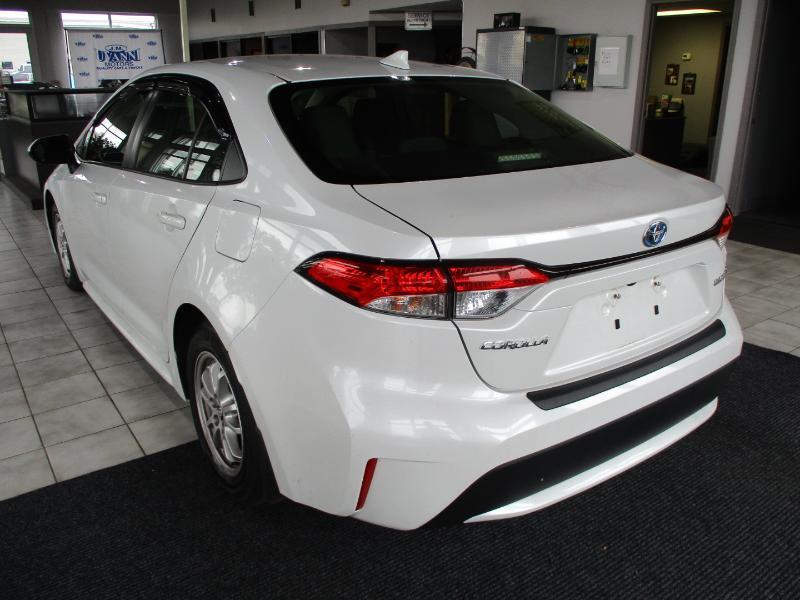 Toyota Corolla LE Hybrid 2022