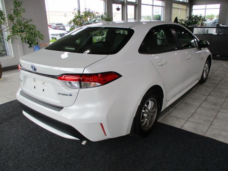 Toyota Corolla LE Hybrid 2022