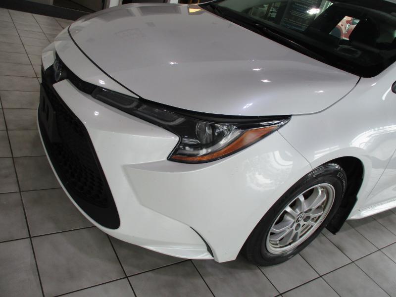 Toyota Corolla LE Hybrid 2022