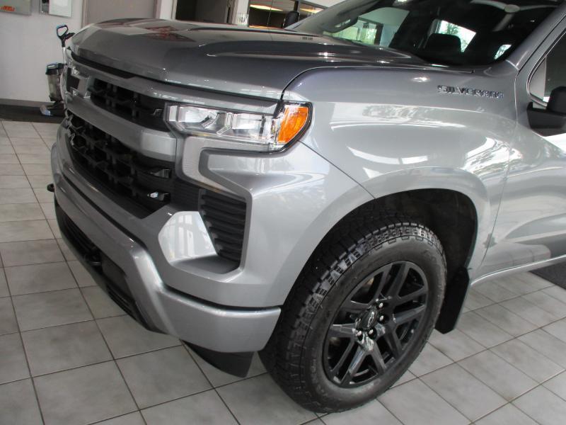 Chevrolet Silverado 1500 RST Crew Cab 4WD 2025