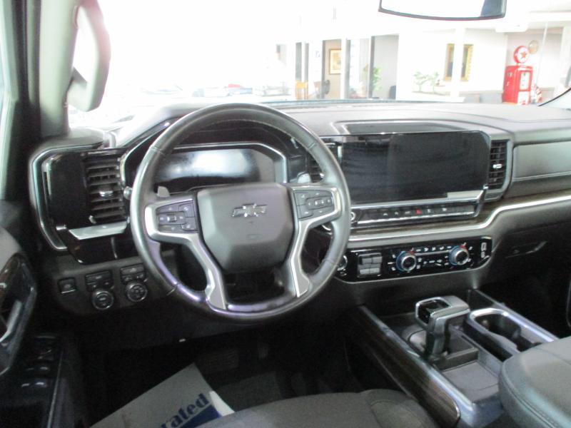 Chevrolet Silverado 1500 RST Crew Cab 4WD 2025