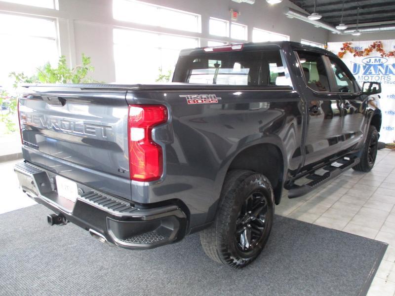 Chevrolet Silverado 1500 LT Trail Boss Crew Cab Long Box 4WD 2021