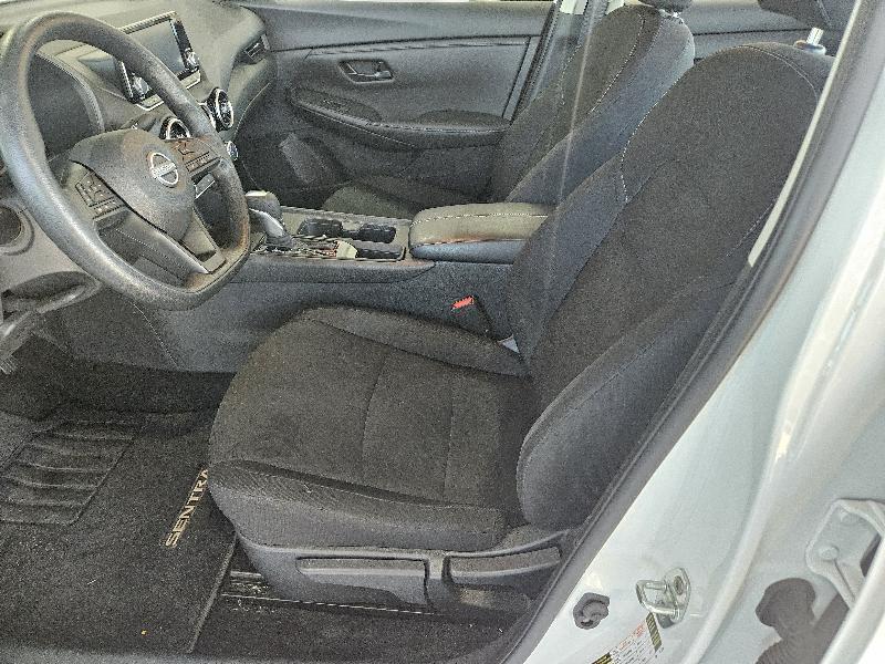 Nissan Sentra SV 4D Sedan 2024