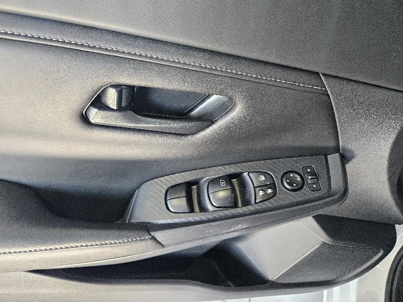 Nissan Sentra SV 4D Sedan 2024