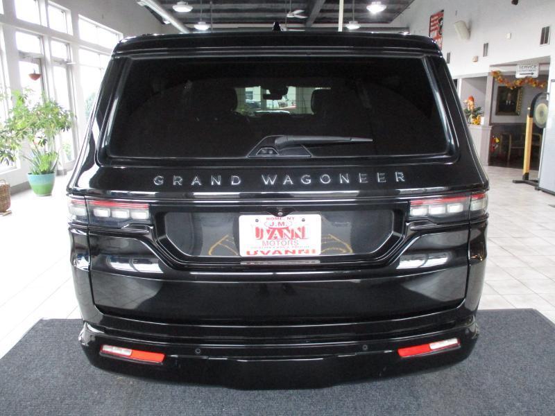 Jeep Grand Wagoneer  2024