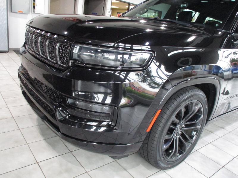 Jeep Grand Wagoneer  2024